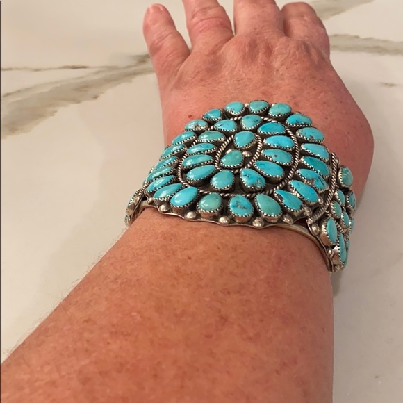 Vintage Jewelry - Old Pawn Style Cuff Turquoise Point Bracelet FIRM